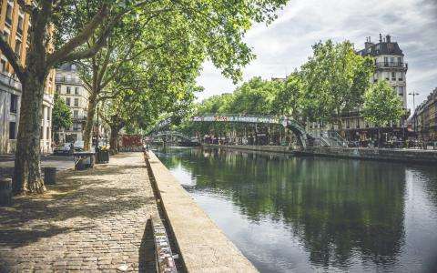 Canal Saint Martin : Paris au fil de l'eau