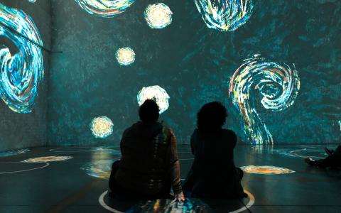 The bewitching experience of an immersive dive into works of art